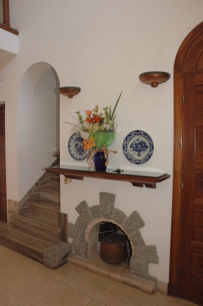 Excelente propiedad para alquilar frente al mar, en zona antigua de Punta del Este.